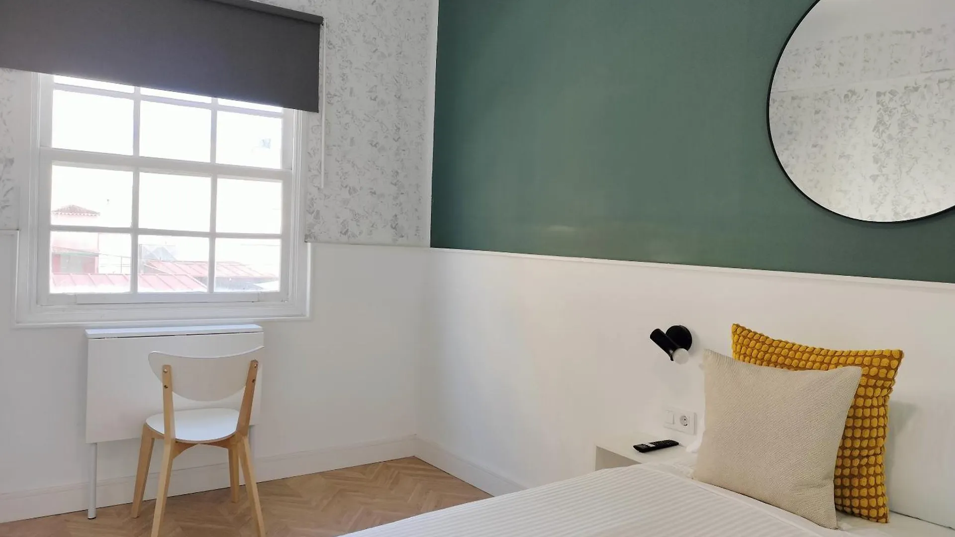 Room27- City Center La Laguna