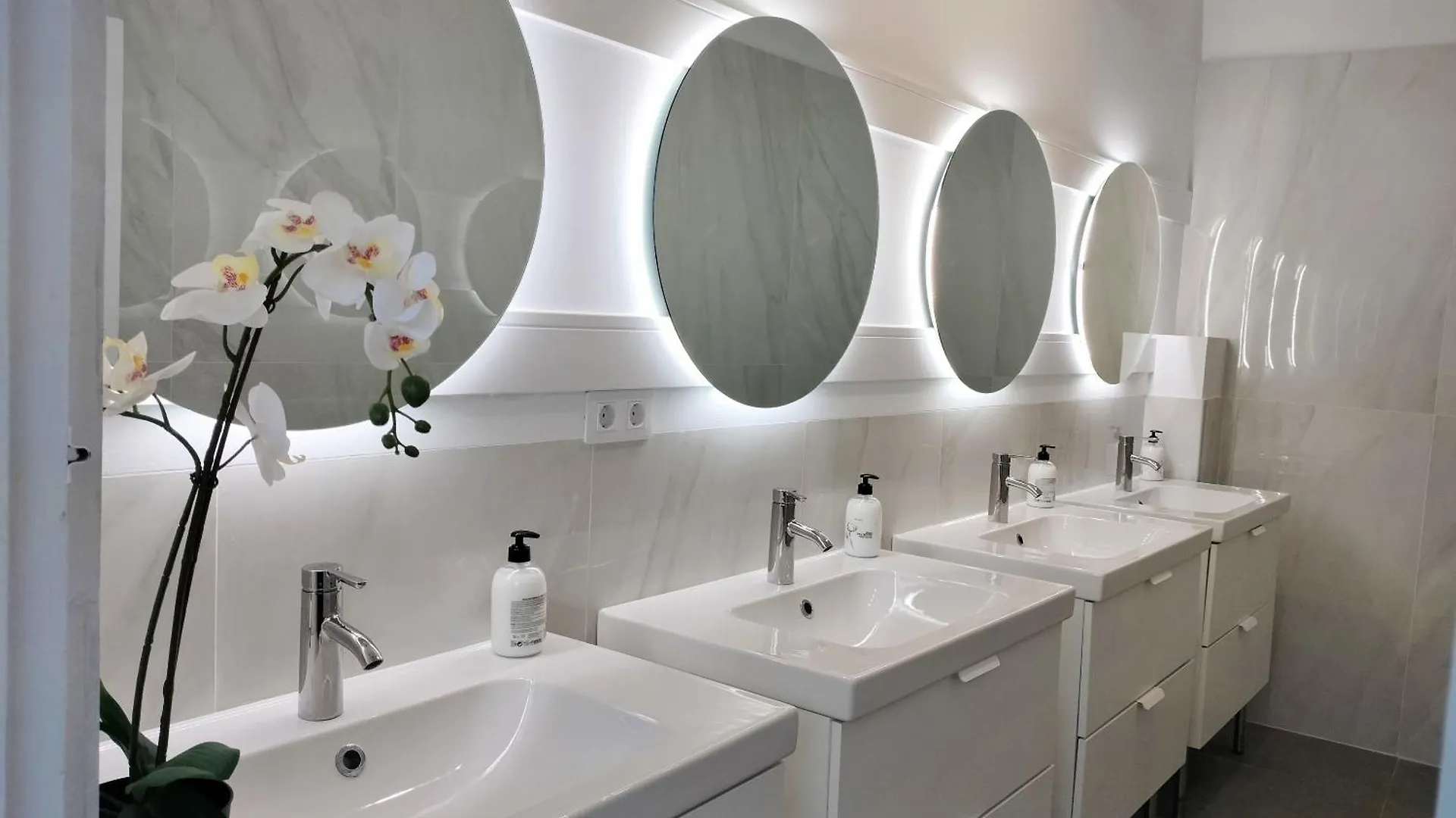 Bed & Breakfast Room27- City Center La Laguna  Spain