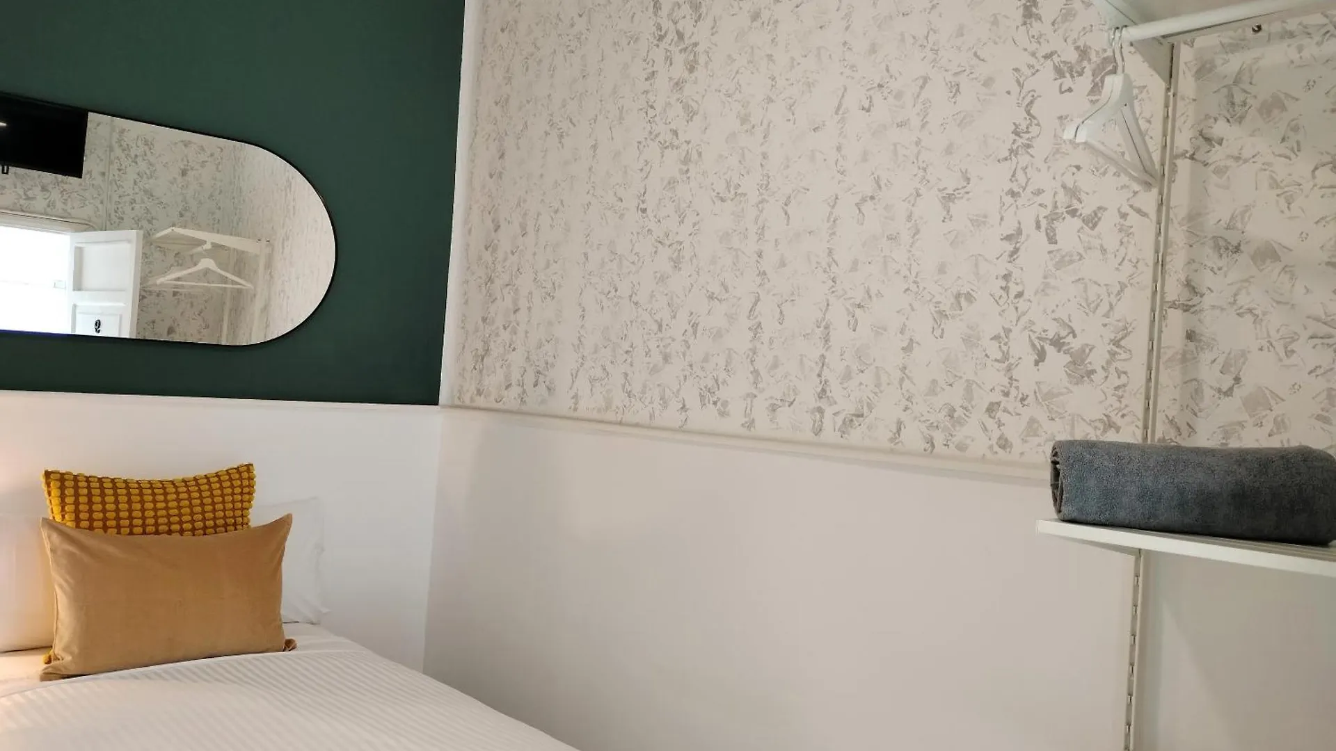 Room27- City Center La Laguna  Bed & Breakfast La Laguna (Tenerife)